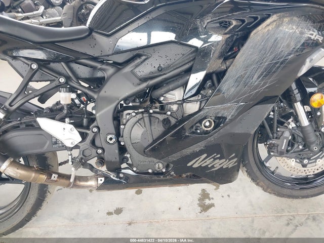ML5ZXCP13SDA35076 Kawasaki Zx400 P