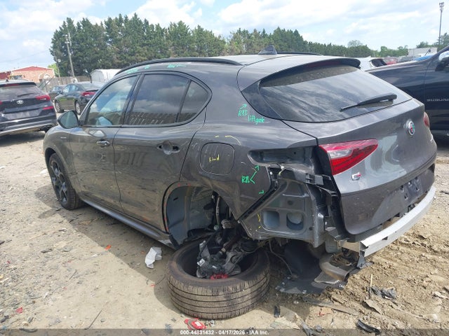 Продажа на аукционе авто 2023 Alfa Romeo Stelvio Veloce Awd, vin: ZASPAKBN0P7D54481, номер лота: 44831432