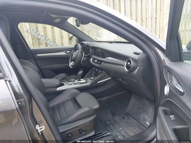 Продажа на аукционе авто 2023 Alfa Romeo Stelvio Veloce Awd, vin: ZASPAKBN0P7D54481, номер лота: 44831432