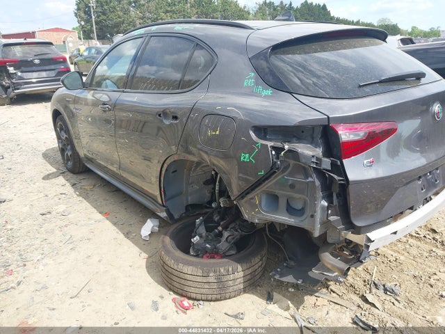 Продажа на аукционе авто 2023 Alfa Romeo Stelvio Veloce Awd, vin: ZASPAKBN0P7D54481, номер лота: 44831432