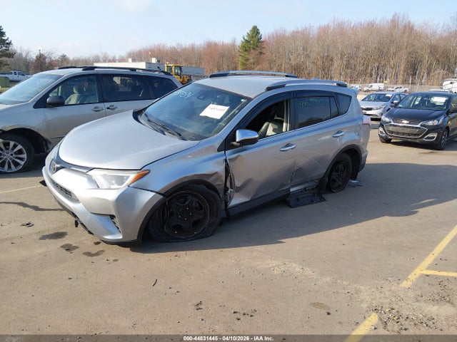 44831445 :رقم المزاد ، 2T3BFREV1HW567969 vin ، 2017 Toyota Rav4 Le مزاد بيع