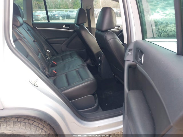 44831460 :رقم المزاد ، WVGAV3AX3DW577039 vin ، 2013 Volkswagen Tiguan Sel مزاد بيع