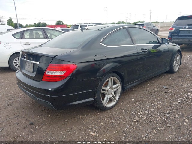 44831461 :رقم المزاد ، WDDGJ4HBXCF772165 vin ، 2012 Mercedes-benz C 250 مزاد بيع