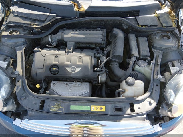 2010 MINI COOPER CLUBMAN WMWML3C50ATX39139 Photo 9