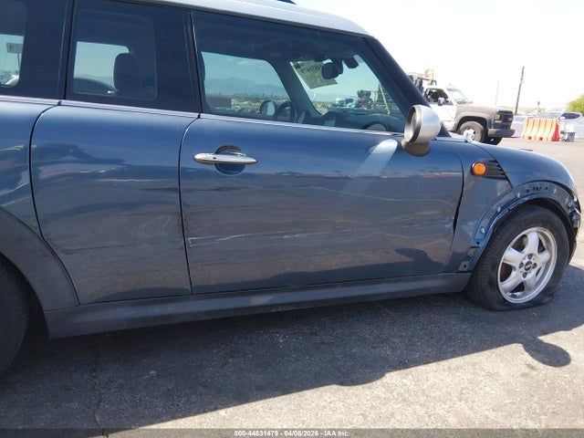 2010 MINI COOPER CLUBMAN WMWML3C50ATX39139 Photo 5