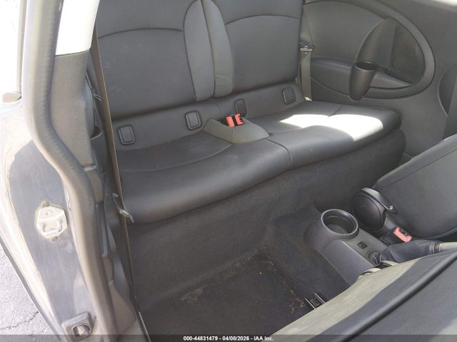 2010 MINI COOPER CLUBMAN WMWML3C50ATX39139 Photo 7