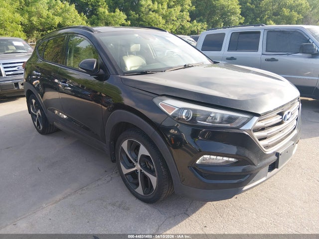 2016 HYUNDAI TUCSON KM8J33A24GU117706
