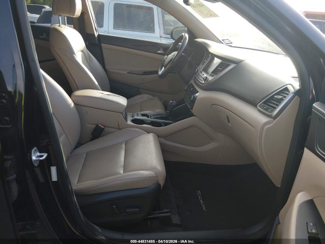 2016 HYUNDAI TUCSON KM8J33A24GU117706 Photo 4