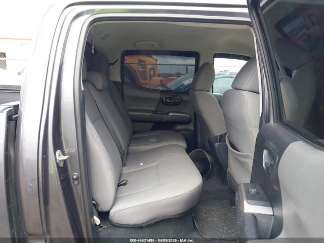 2019 Toyota Tacoma Sr5 V6 მანქანა იყიდება აუქციონზე, vin: 5TFAZ5CN4KX074742, აუქციონის ნომერი: 44831495