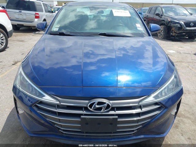 2020 Hyundai Elantra Sel მანქანა იყიდება აუქციონზე, vin: 5NPD84LF6LH568911, აუქციონის ნომერი: 44831505