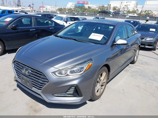 2018 HYUNDAI SONATA 5NPE34AF3JH621499 Photo 1