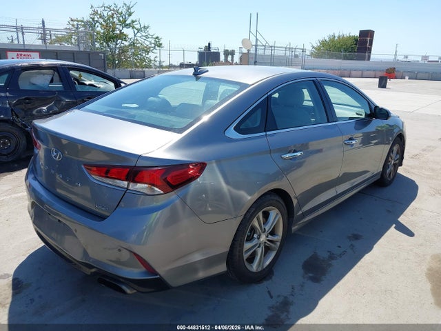 2018 HYUNDAI SONATA 5NPE34AF3JH621499 Photo 3