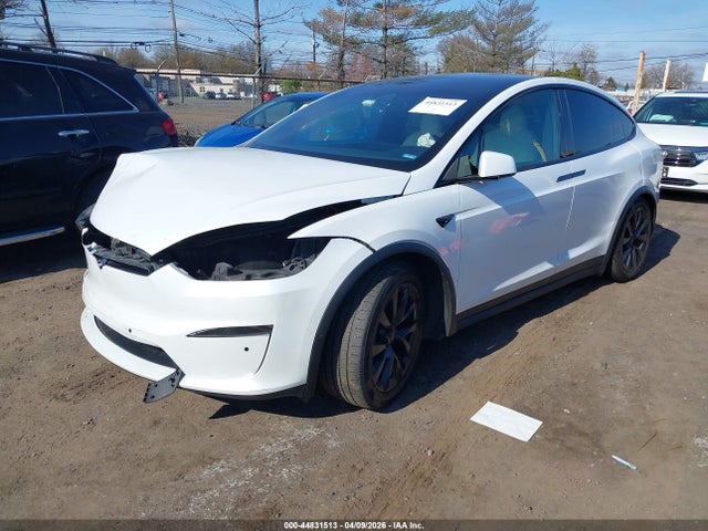 2023 Tesla Model X მანქანა იყიდება აუქციონზე, vin: 7SAXCBE51PF365159, აუქციონის ნომერი: 44831513