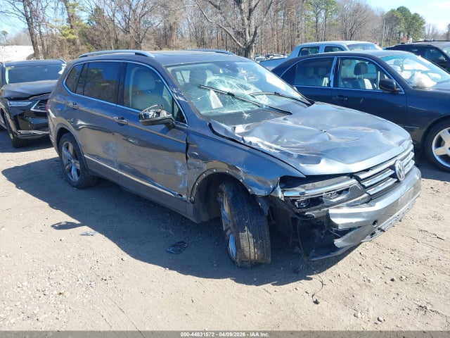 2018 Volkswagen Tiguan 2.0t Sel Premium მანქანა იყიდება აუქციონზე, vin: 3VV4B7AXXJM195976, აუქციონის ნომერი: 44831572