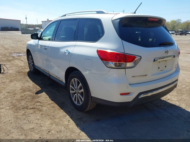 2014 NISSAN PATHFINDER 5N1AR2MM8EC621328 Photo 2