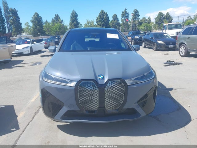 44831591 :رقم المزاد ، WB523CF02SCU85568 vin ، 2025 Bmw Ix Xdrive50 مزاد بيع