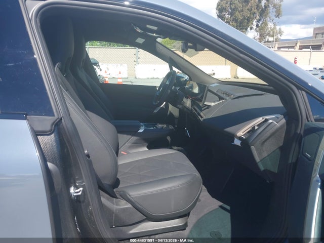 44831591 :رقم المزاد ، WB523CF02SCU85568 vin ، 2025 Bmw Ix Xdrive50 مزاد بيع