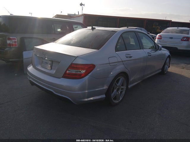 Aukcja sprzedaży 2012 Mercedes-benz C 250 Luxury/sport, vin: WDDGF4HB3CA612174, numer aukcji: 44831610
