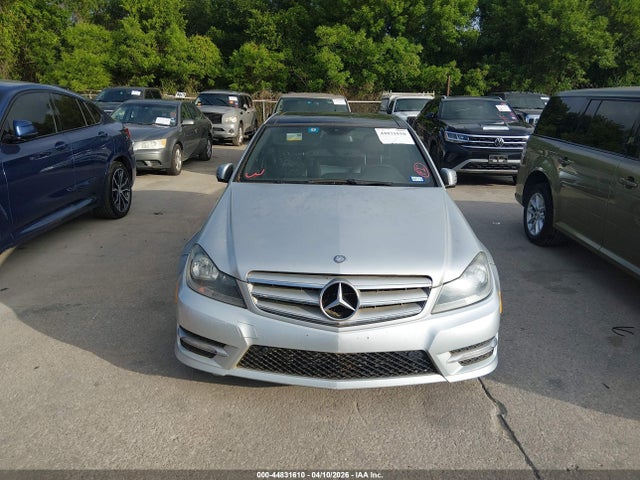 Aukcja sprzedaży 2012 Mercedes-benz C 250 Luxury/sport, vin: WDDGF4HB3CA612174, numer aukcji: 44831610