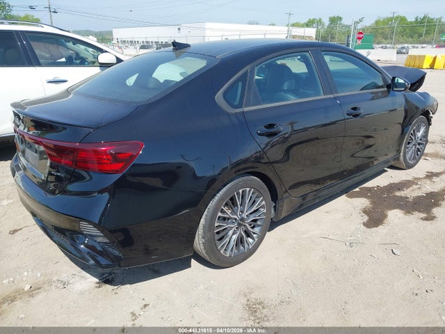 2022 Kia Forte Gt-line მანქანა იყიდება აუქციონზე, vin: 3KPF54AD0NE458981, აუქციონის ნომერი: 44831615