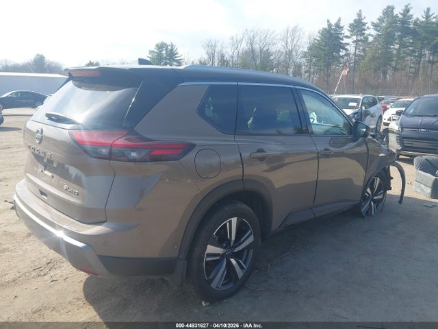 44831627 :رقم المزاد ، JN8BT3CB1RW174124 vin ، 2024 Nissan Rogue Sl Intelligent Awd مزاد بيع