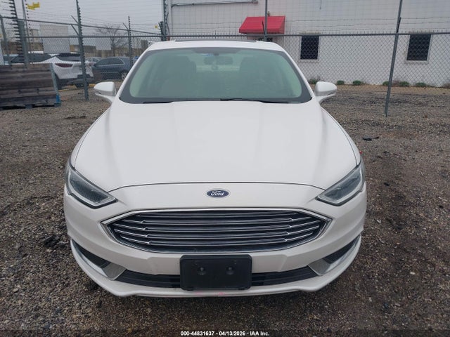 2018 Ford Fusion Energi Se Luxury მანქანა იყიდება აუქციონზე, vin: 3FA6P0PU7JR260420, აუქციონის ნომერი: 44831637
