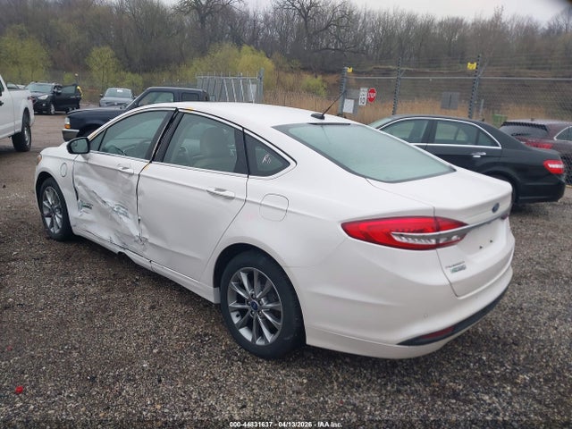 2018 Ford Fusion Energi Se Luxury მანქანა იყიდება აუქციონზე, vin: 3FA6P0PU7JR260420, აუქციონის ნომერი: 44831637