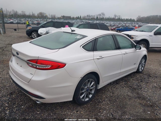 2018 Ford Fusion Energi Se Luxury მანქანა იყიდება აუქციონზე, vin: 3FA6P0PU7JR260420, აუქციონის ნომერი: 44831637
