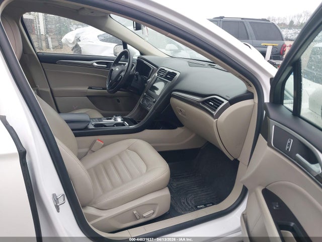2018 Ford Fusion Energi Se Luxury მანქანა იყიდება აუქციონზე, vin: 3FA6P0PU7JR260420, აუქციონის ნომერი: 44831637
