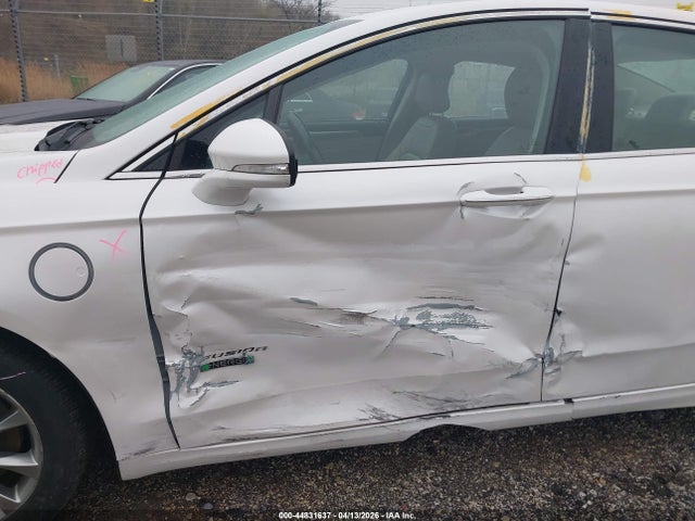 2018 Ford Fusion Energi Se Luxury მანქანა იყიდება აუქციონზე, vin: 3FA6P0PU7JR260420, აუქციონის ნომერი: 44831637