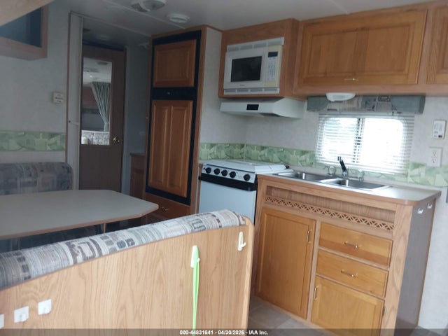 Продажа на аукционе авто 2003 Jayco Jayfl184bh, vin: 1UJBJ02N731EF0756, номер лота: 44831641