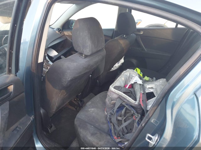 Продаж на аукціоні авто 2011 Mazda Mazda3 I Sport, vin: JM1BL1UGXB1470868, номер лоту: 44831646