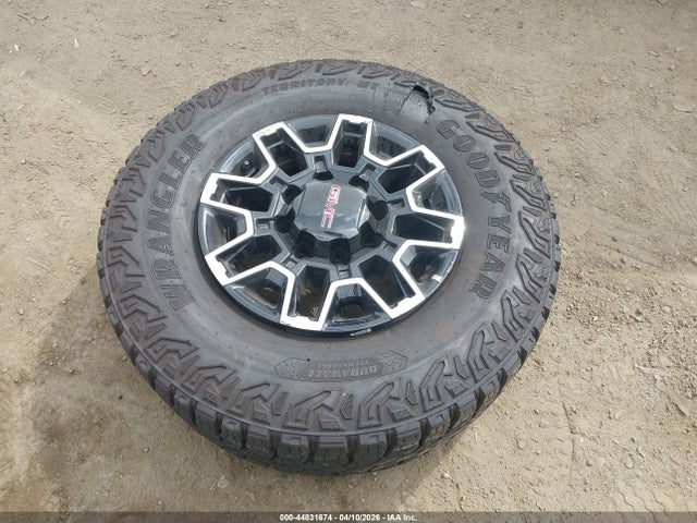 1GT4UZEY2SF270887 GMC Sierra 2500hd 4wd Standard Bed At4x