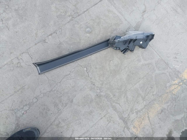 5YJ3E1EB1NF257272 Tesla Model 3 Long Range Dual Motor All-wheel Drive