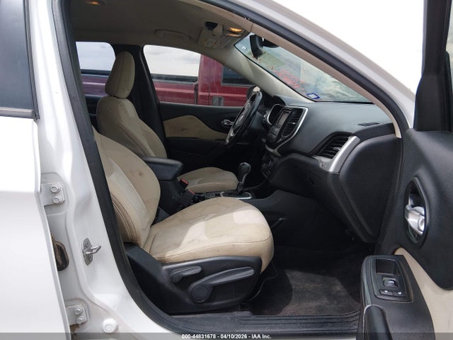 44831678 :رقم المزاد ، 1C4PJLAB6GW233224 vin ، 2016 Jeep Cherokee Sport مزاد بيع