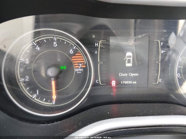 44831678 :رقم المزاد ، 1C4PJLAB6GW233224 vin ، 2016 Jeep Cherokee Sport مزاد بيع