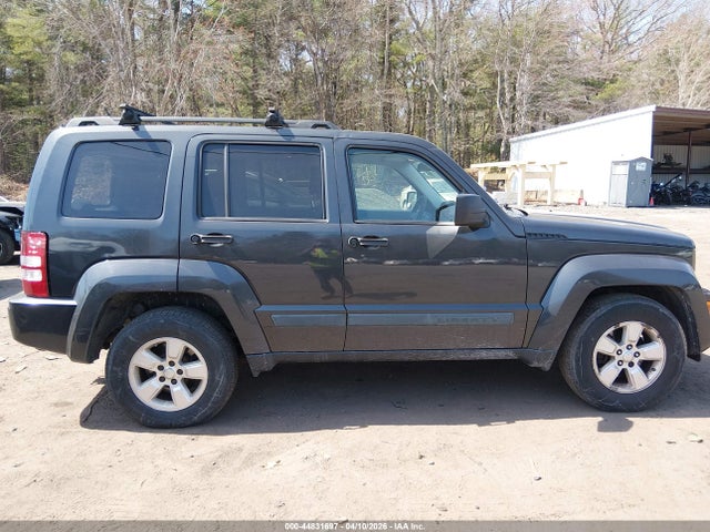 44831697 :رقم المزاد ، 1J4PN2GK4AW128012 vin ، 2010 Jeep Liberty Sport مزاد بيع