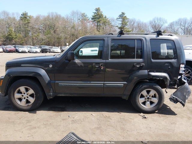44831697 :رقم المزاد ، 1J4PN2GK4AW128012 vin ، 2010 Jeep Liberty Sport مزاد بيع