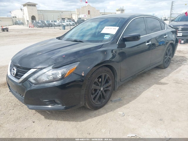 Nissan Altima 2.5 Sr 2017 1N4AL3AP4HC215163 Image 2