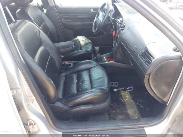 44831714 :رقم المزاد ، 3VWSG29M51M075701 vin ، 2001 Volkswagen Jetta Gls Vr6 مزاد بيع
