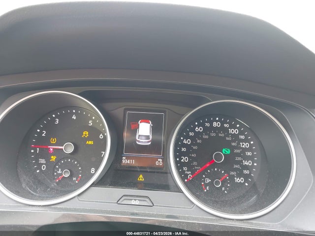 2018 Volkswagen Tiguan 2.0t Se/2.0t Sel მანქანა იყიდება აუქციონზე, vin: 3VV3B7AX5JM199235, აუქციონის ნომერი: 44831721