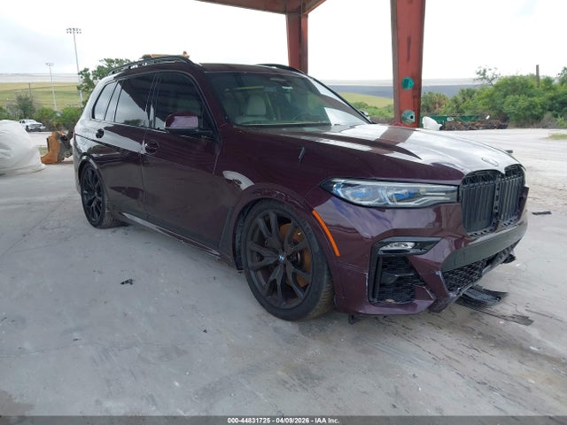 2022 BMW X7 5UXCX6C04N9K78540