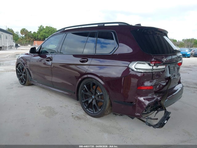 2022 BMW X7 5UXCX6C04N9K78540 Photo 2