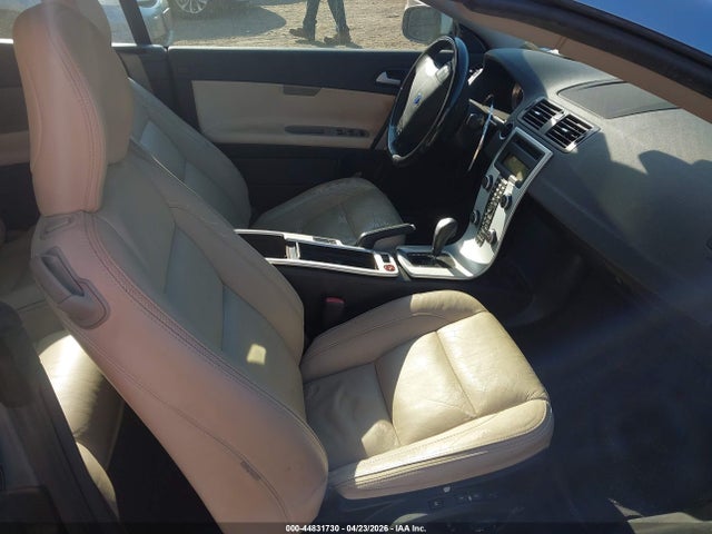2011 Volvo C70 T5 მანქანა იყიდება აუქციონზე, vin: YV1672MC0BJ110186, აუქციონის ნომერი: 44831730