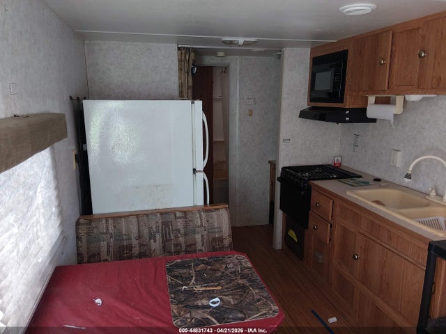 Продажа на аукционе авто 2006 Gulf Stream Cavalier Series, vin: 1NL1GTR2161040932, номер лота: 44831743