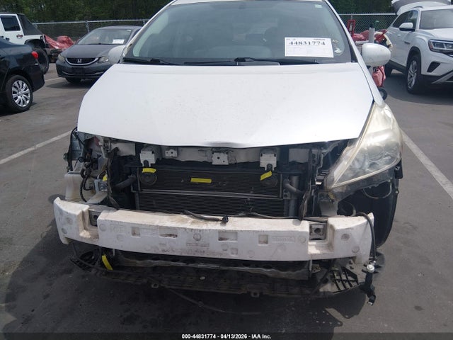 2014 TOYOTA PRIUS V JTDZN3EU9E3354949 Photo 5