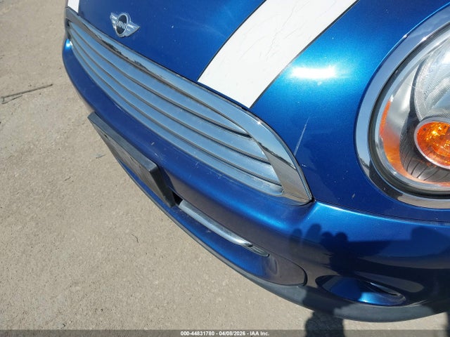 2013 Mini Hardtop Cooper მანქანა იყიდება აუქციონზე, vin: WMWSU3C57DT685735, აუქციონის ნომერი: 44831780