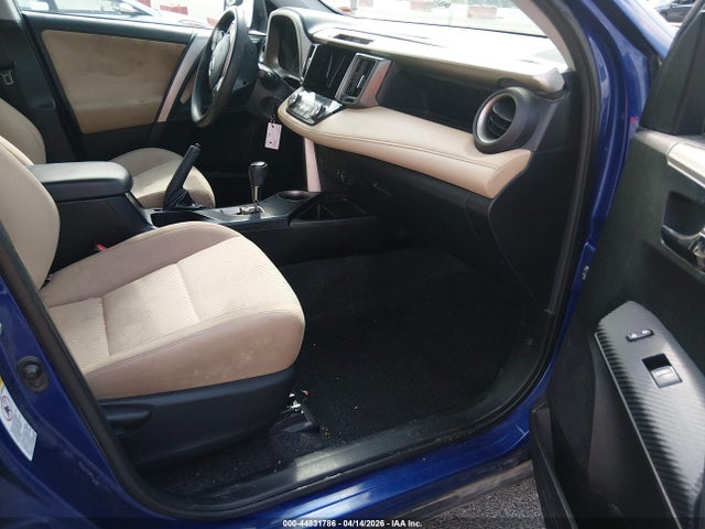 2T3RFREV9FW297028 Toyota Rav4 Xle