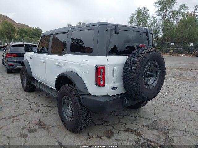 Продаж на аукціоні авто 2024 Ford Bronco Outer Banks, vin: 1FMDE8BH9RLB51656, номер лоту: 44831796