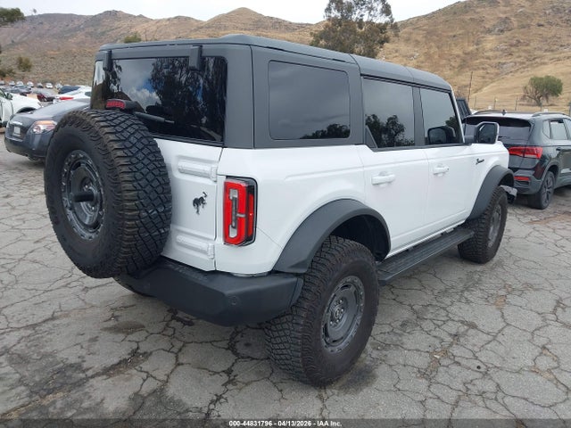 Продаж на аукціоні авто 2024 Ford Bronco Outer Banks, vin: 1FMDE8BH9RLB51656, номер лоту: 44831796